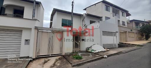 Casa à venda com 2 quartos, 150m² - Foto 6