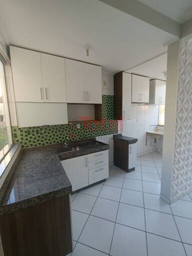 Apartamento para alugar com 2 quartos, 75m² - Foto 1