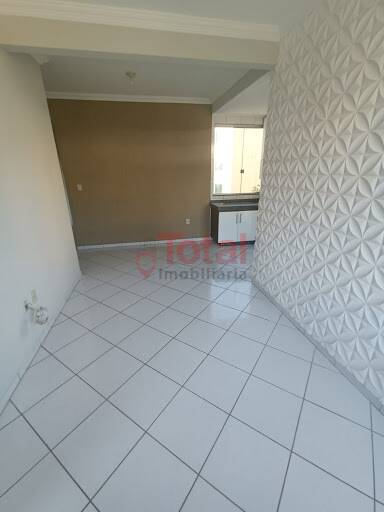 Apartamento para alugar com 2 quartos, 75m² - Foto 2