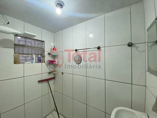 Casa à venda com 3 quartos, 350m² - Foto 1