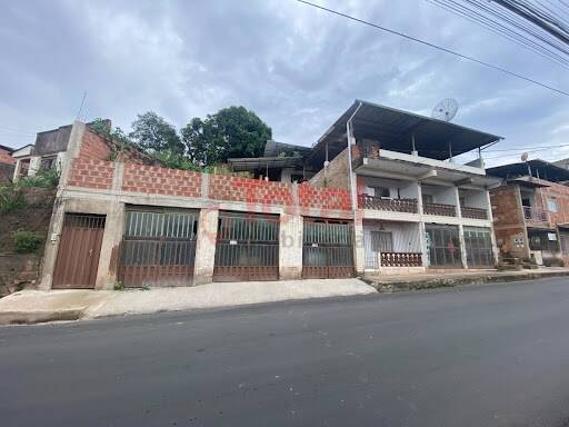 Casa à venda com 3 quartos, 350m² - Foto 9