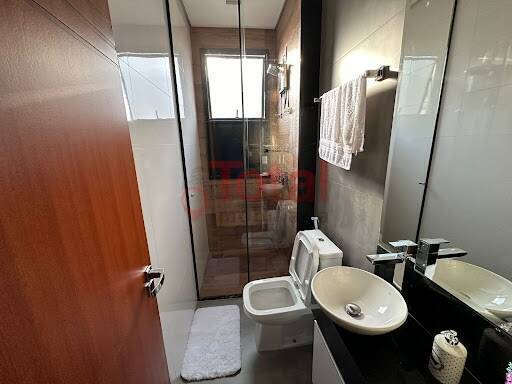 Apartamento à venda com 3 quartos, 100m² - Foto 1