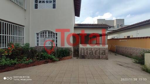 Casa à venda com 4 quartos, 359m² - Foto 7