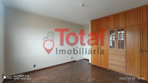 Casa à venda com 4 quartos, 359m² - Foto 17