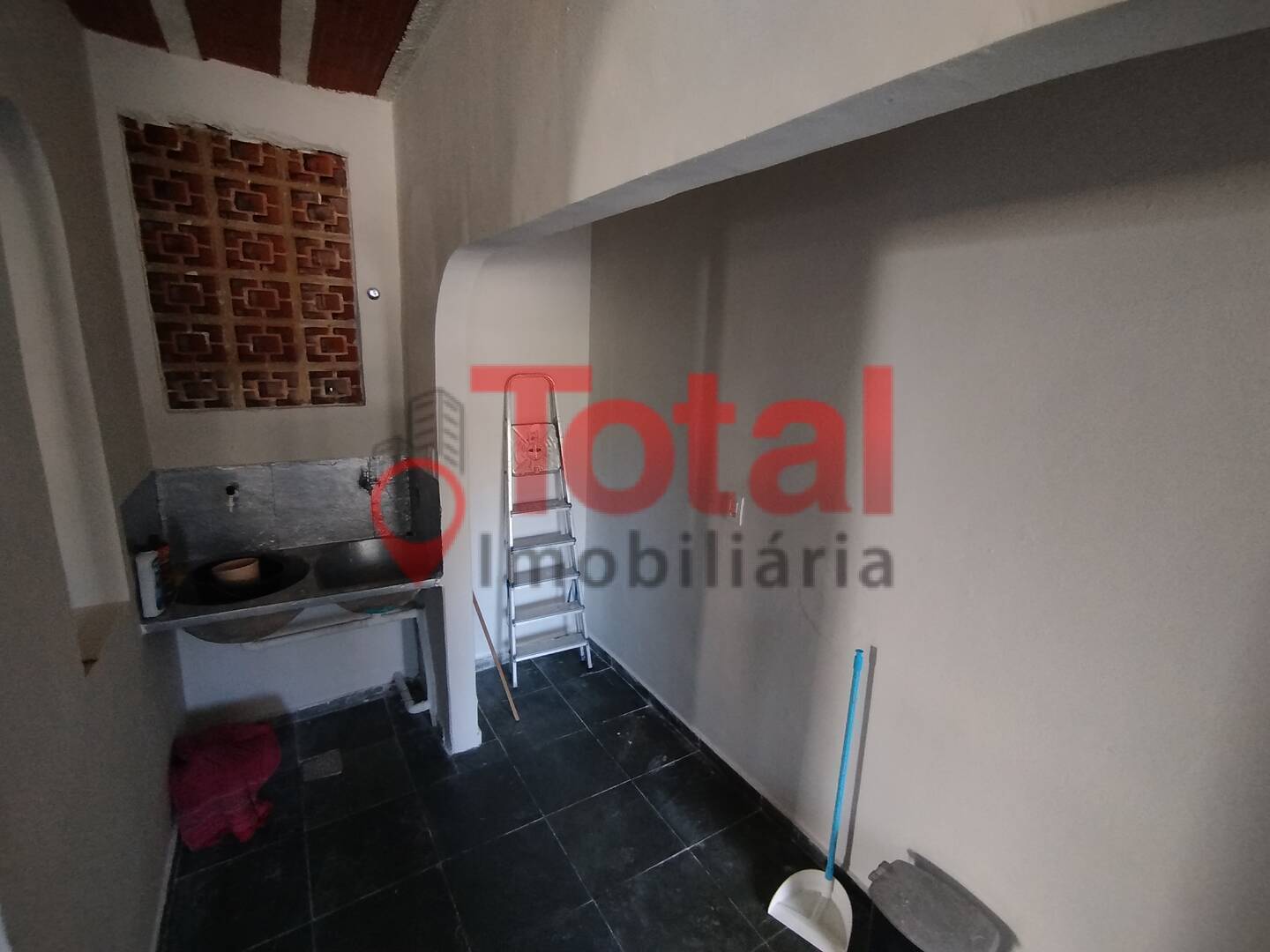 Apartamento para alugar com 2 quartos, 68m² - Foto 3