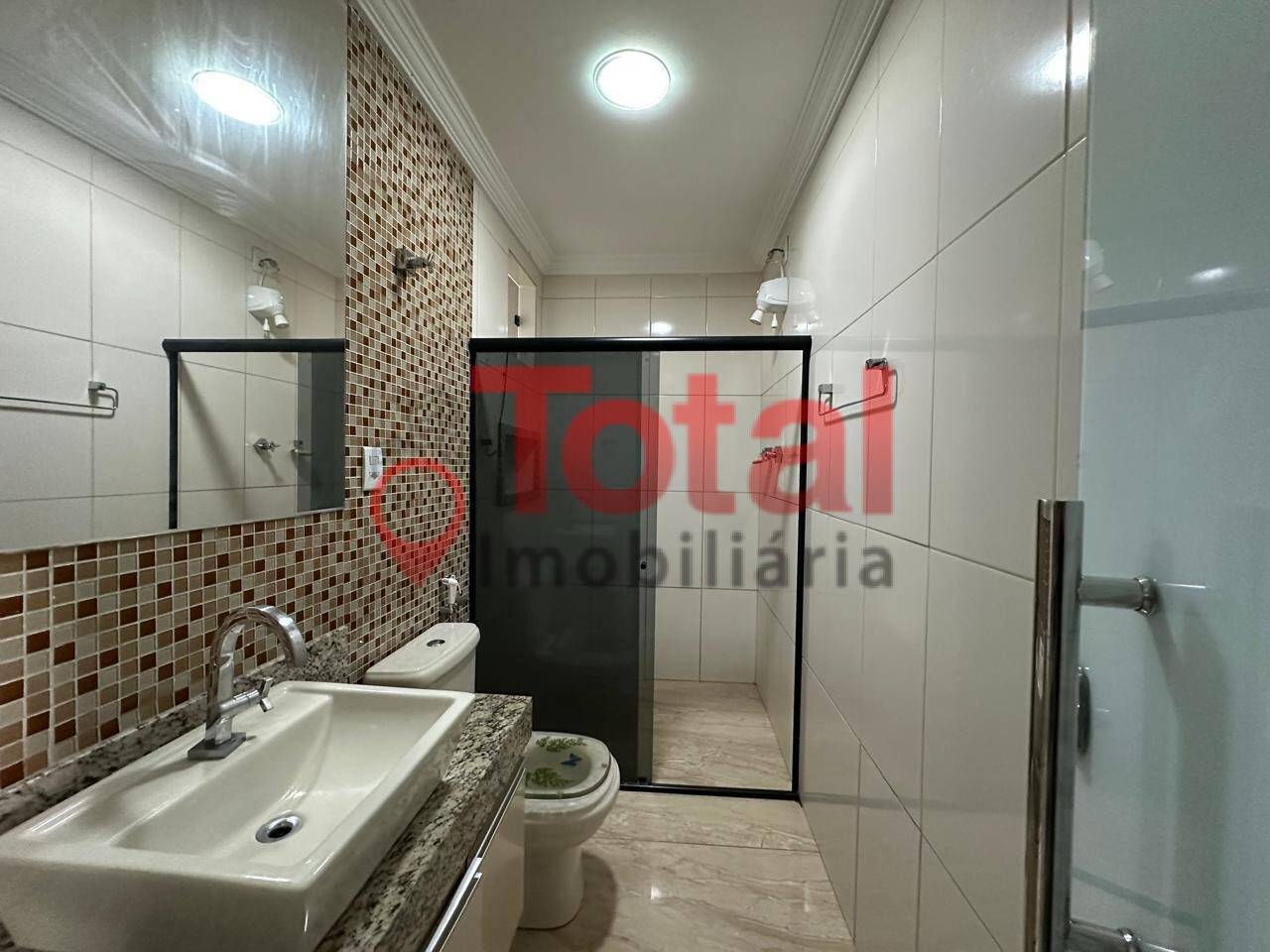 Apartamento para alugar com 3 quartos, 102m² - Foto 2