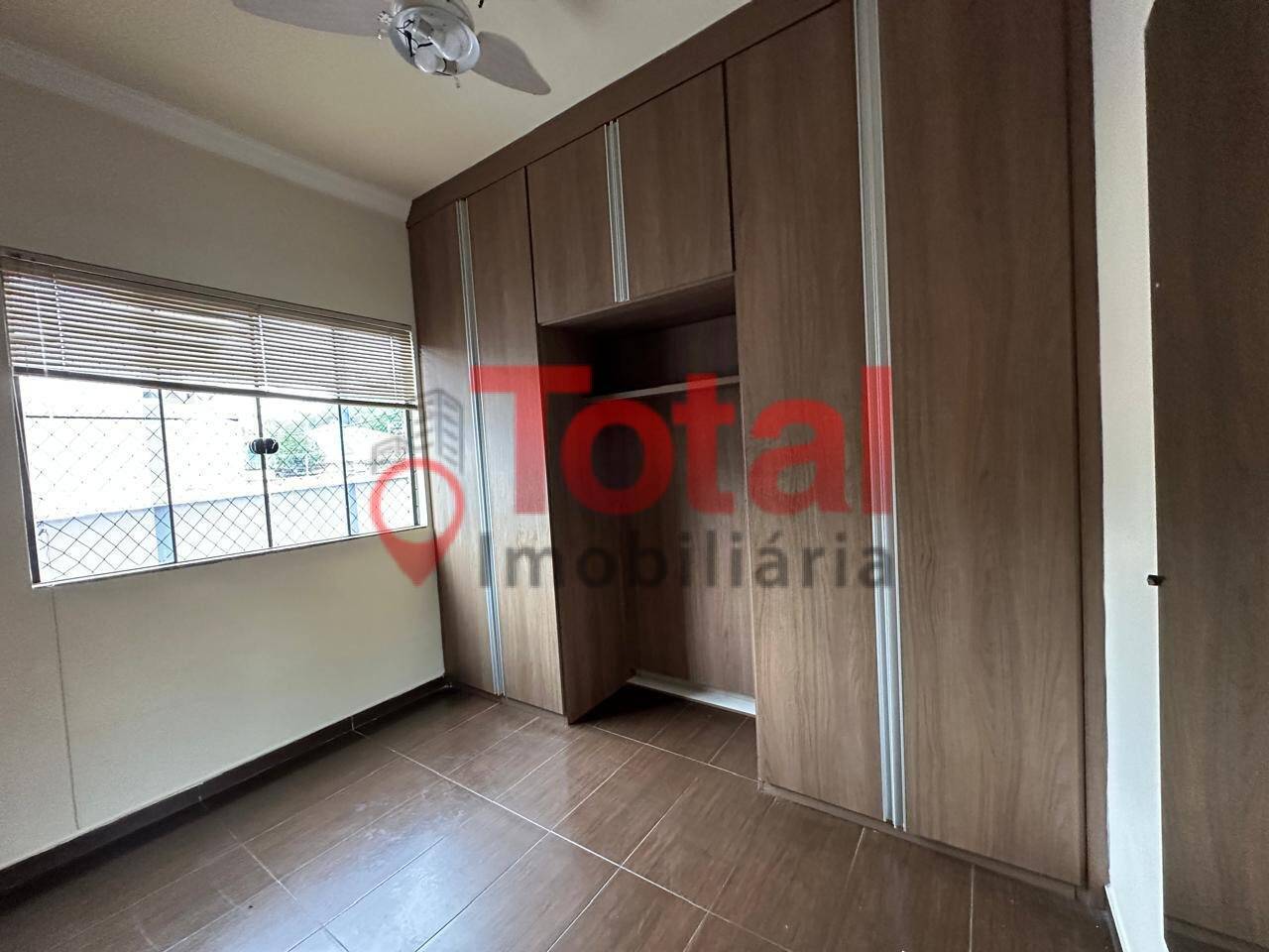 Apartamento para alugar com 3 quartos, 102m² - Foto 6