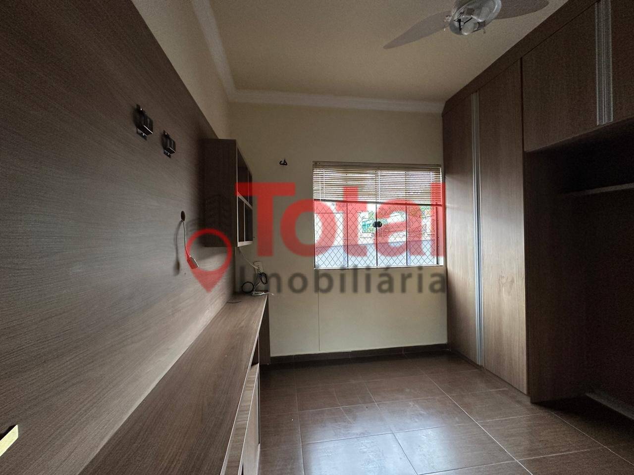 Apartamento para alugar com 3 quartos, 102m² - Foto 10