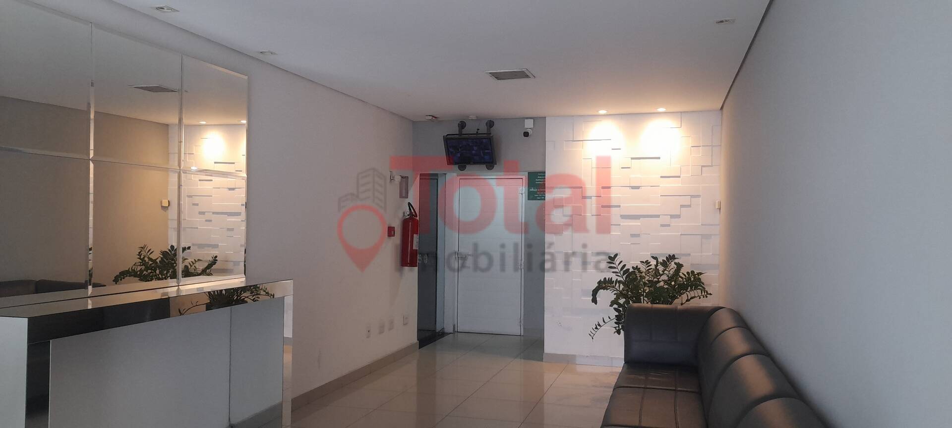 Apartamento à venda com 3 quartos, 105m² - Foto 1