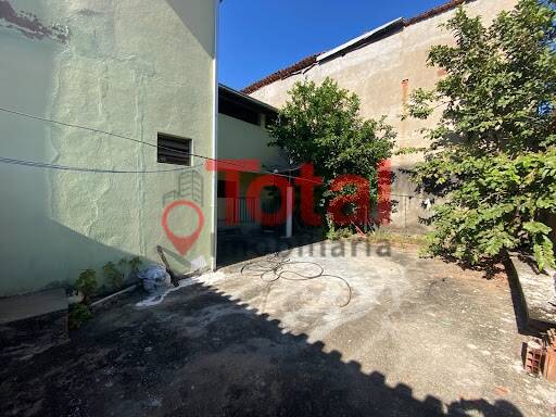 Casa à venda com 6 quartos, 156m² - Foto 3