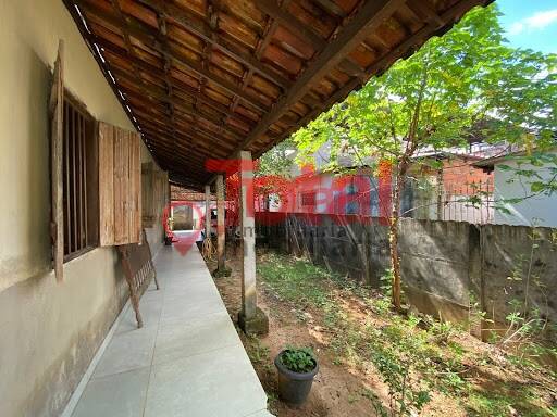 Casa à venda com 3 quartos, 96m² - Foto 7