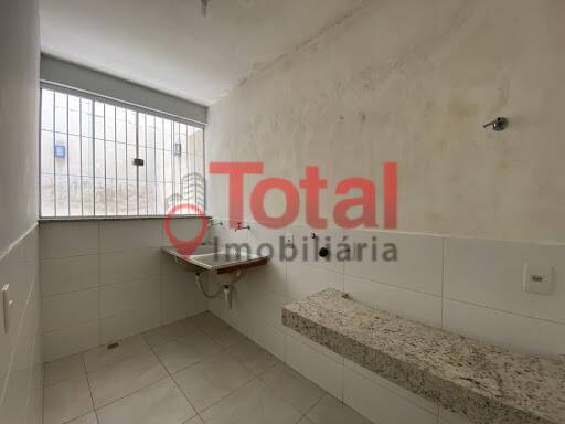 Casa à venda com 2 quartos, 180m² - Foto 16