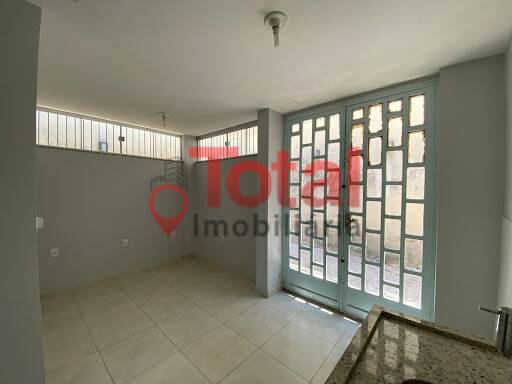 Casa à venda com 2 quartos, 180m² - Foto 18