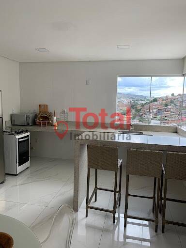 Casa à venda com 3 quartos, 240m² - Foto 10