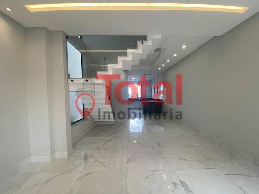 Casa à venda com 3 quartos, 183m² - Foto 1