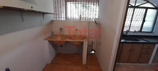 Casa para alugar com 3 quartos, 100m² - Foto 1