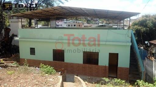 Casa à venda com 4 quartos, 360m² - Foto 2