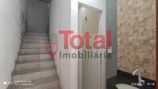 Casa à venda com 3 quartos, 250m² - Foto 9