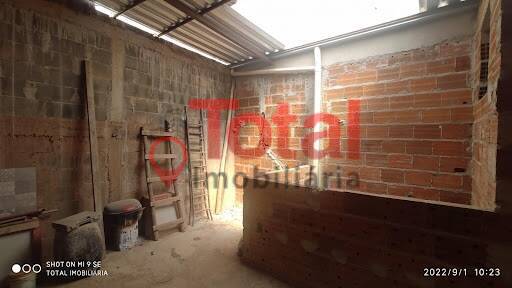 Casa à venda com 3 quartos, 250m² - Foto 10