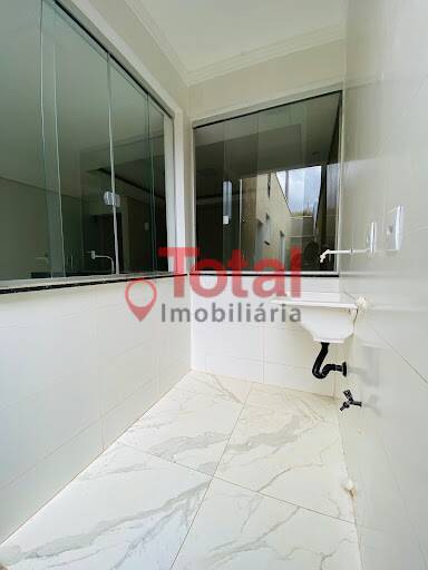 Casa à venda com 3 quartos, 250m² - Foto 14