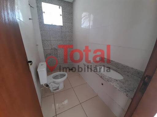 Apartamento à venda com 3 quartos, 80m² - Foto 2