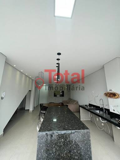 Casa à venda com 3 quartos, 220m² - Foto 13