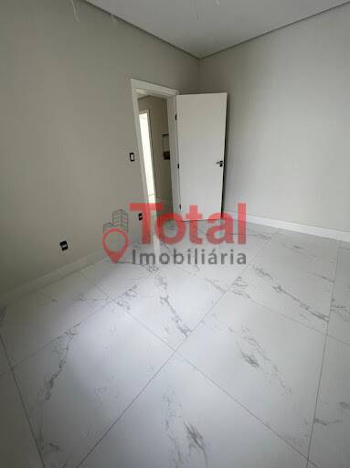 Apartamento à venda com 3 quartos, 140m² - Foto 5