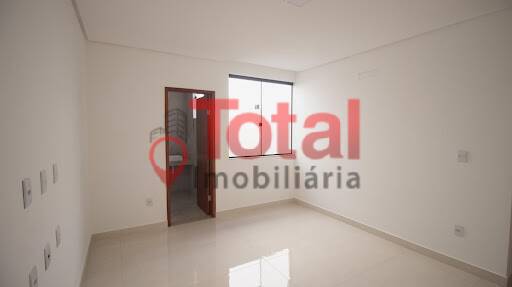 Casa à venda com 3 quartos, 111m² - Foto 6