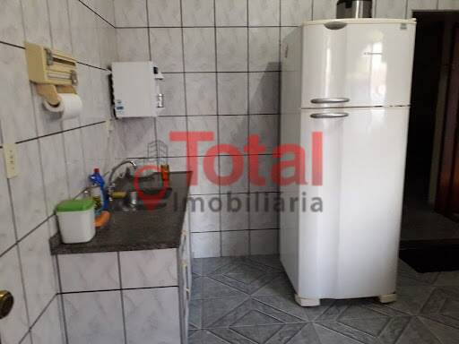 Casa à venda com 4 quartos, 200m² - Foto 24