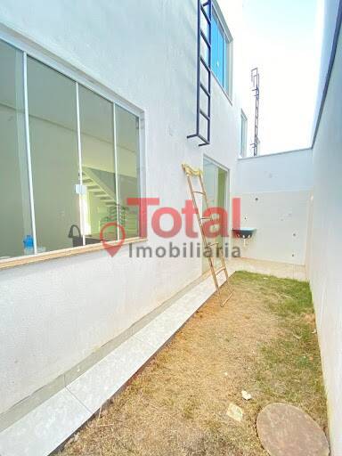 Casa à venda com 3 quartos, 116m² - Foto 10