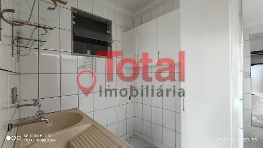 Casa à venda e aluguel com 3 quartos, 200m² - Foto 10