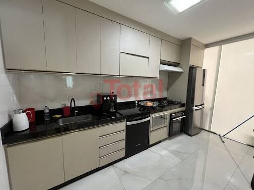 Apartamento à venda com 2 quartos, 95m² - Foto 23