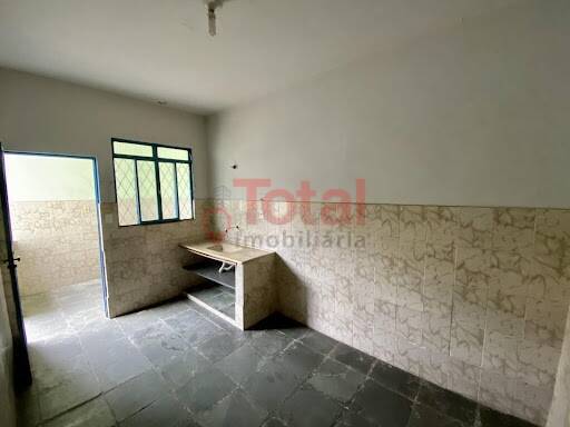 Casa à venda com 4 quartos, 80m² - Foto 10