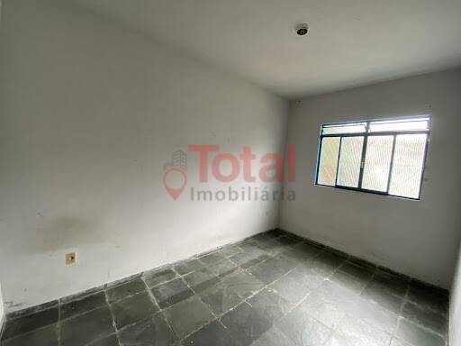 Casa à venda com 4 quartos, 80m² - Foto 18